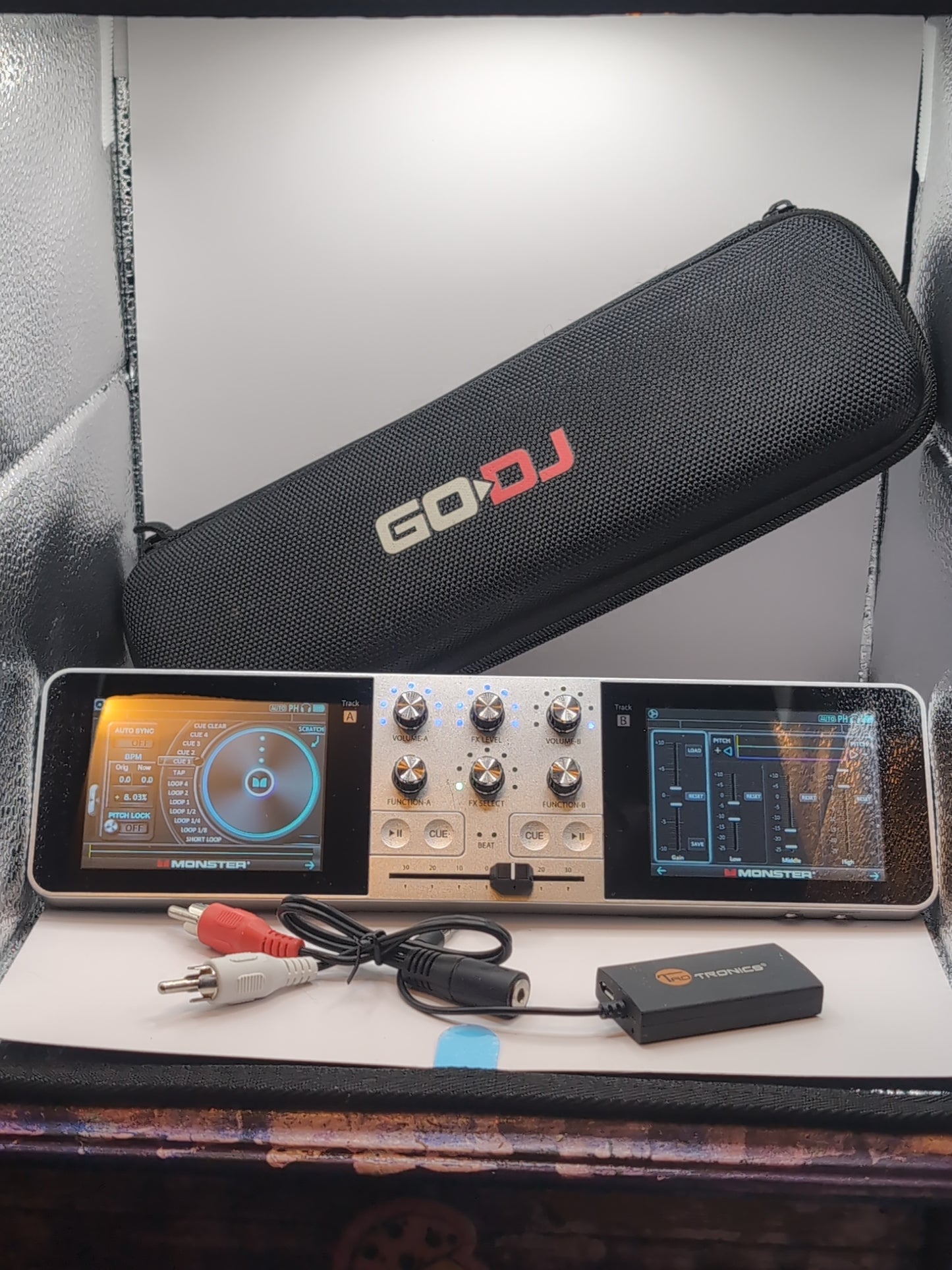 Monster GO-DJ Portable DJ System – Very Good Condition – Includes Carrying Case & Accessories